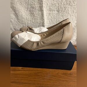 COLE HAAN Elegant Beige Wedge Shoes